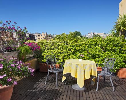 Terrace - Hotel Raffaello Rome - Roscioli Hotels