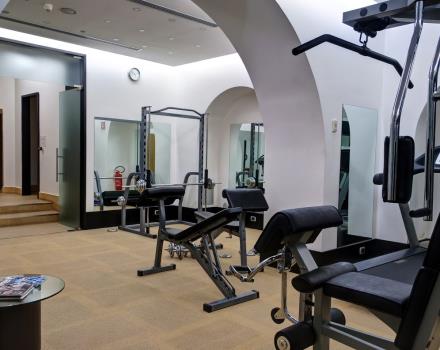 BW Hotel Universo, 4 stelle a Roma, dispone di una palestra attrezzata con macchinari Technogym